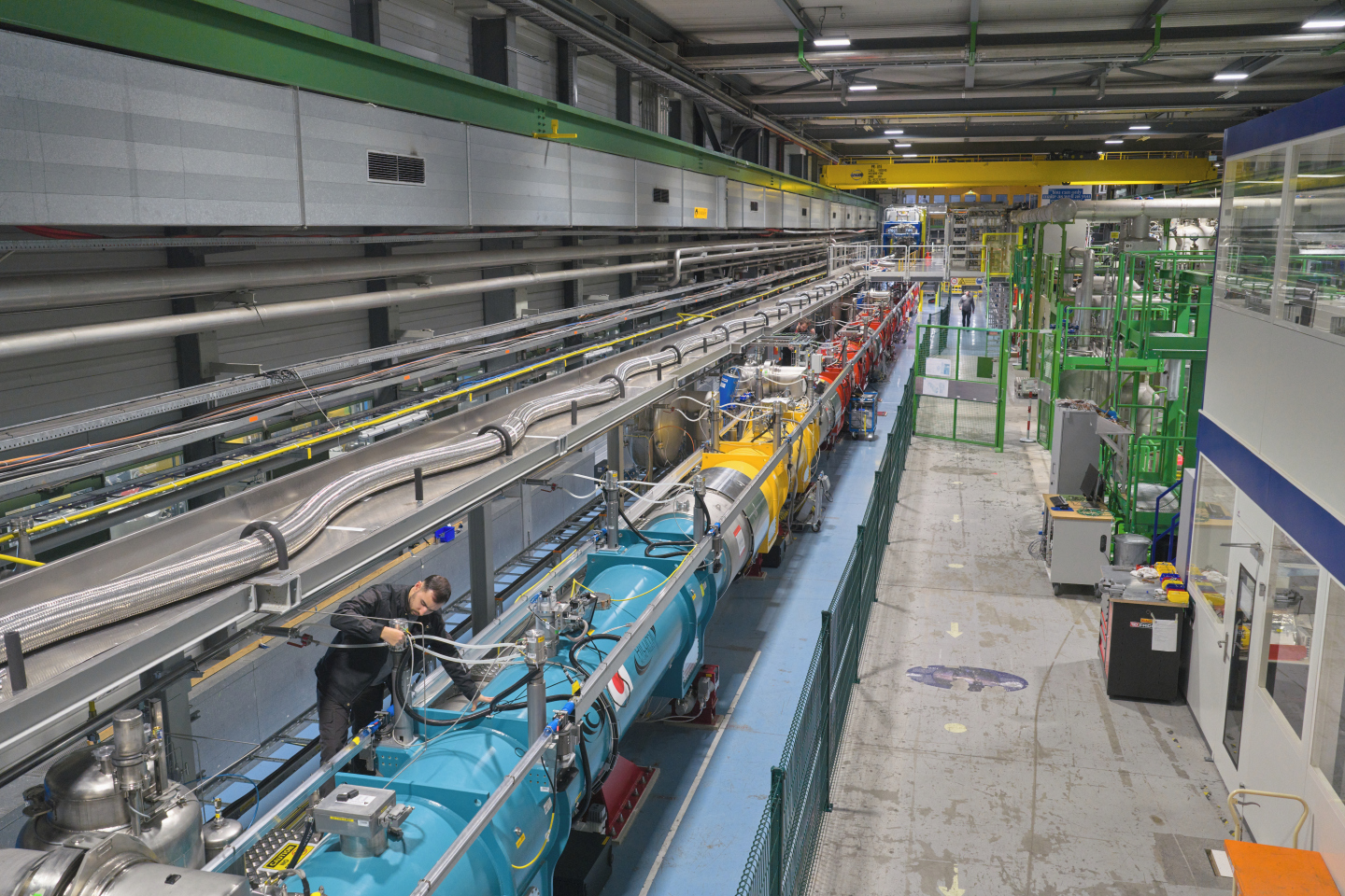 IT String: from leak non-conformity observation to first commissioning phase